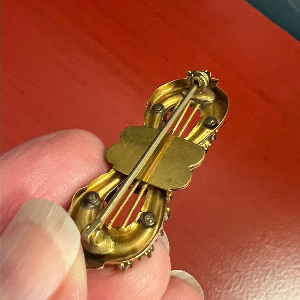 Brooch - Picture 5 of 8